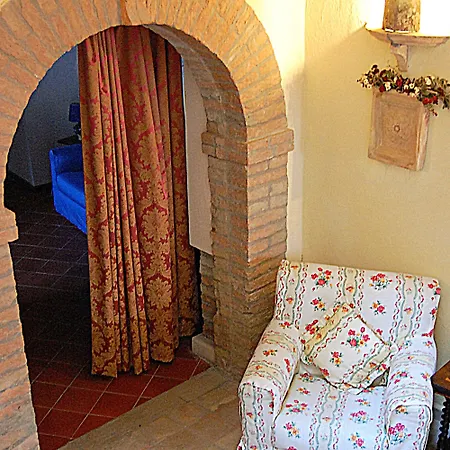 Il Castello Di 公寓式酒店 3*