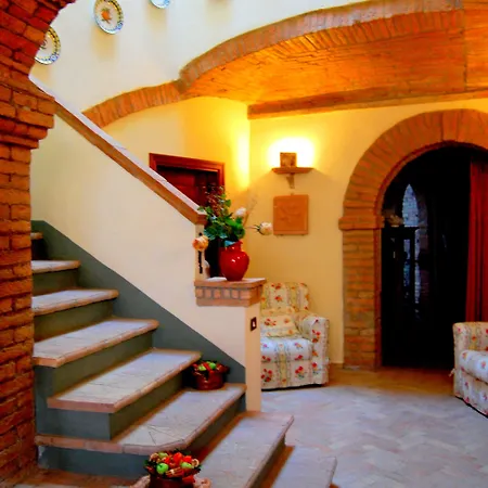 Il Castello Di 公寓式酒店 3*