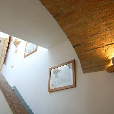 Il Castello Di 公寓式酒店
